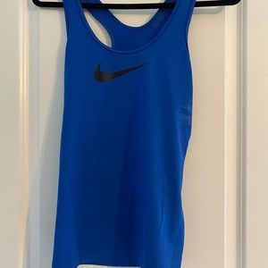 Nike Pro workout tank